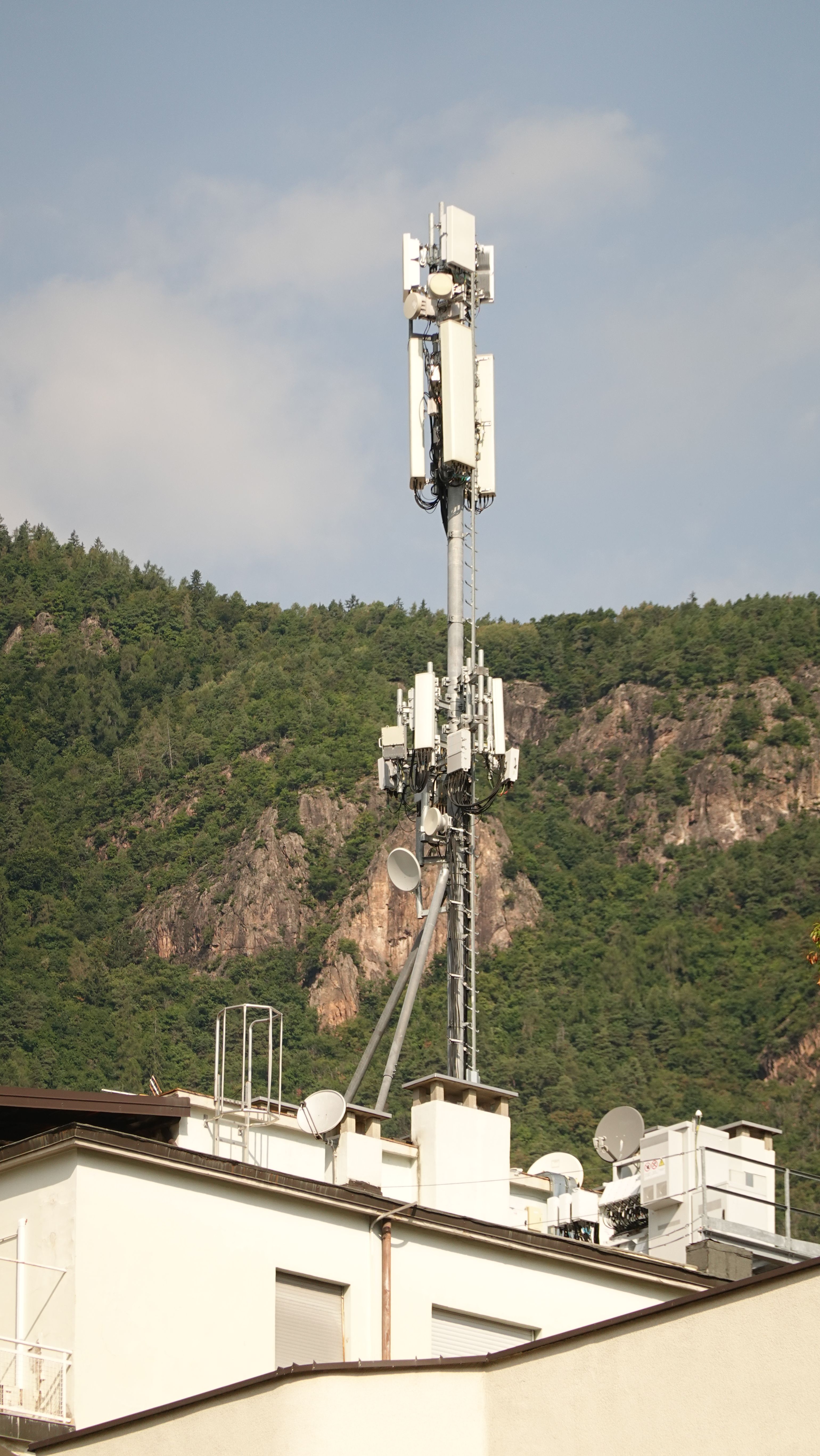 Die Anlage von Zefironet ohne die Antennen von Iliad im September 2024